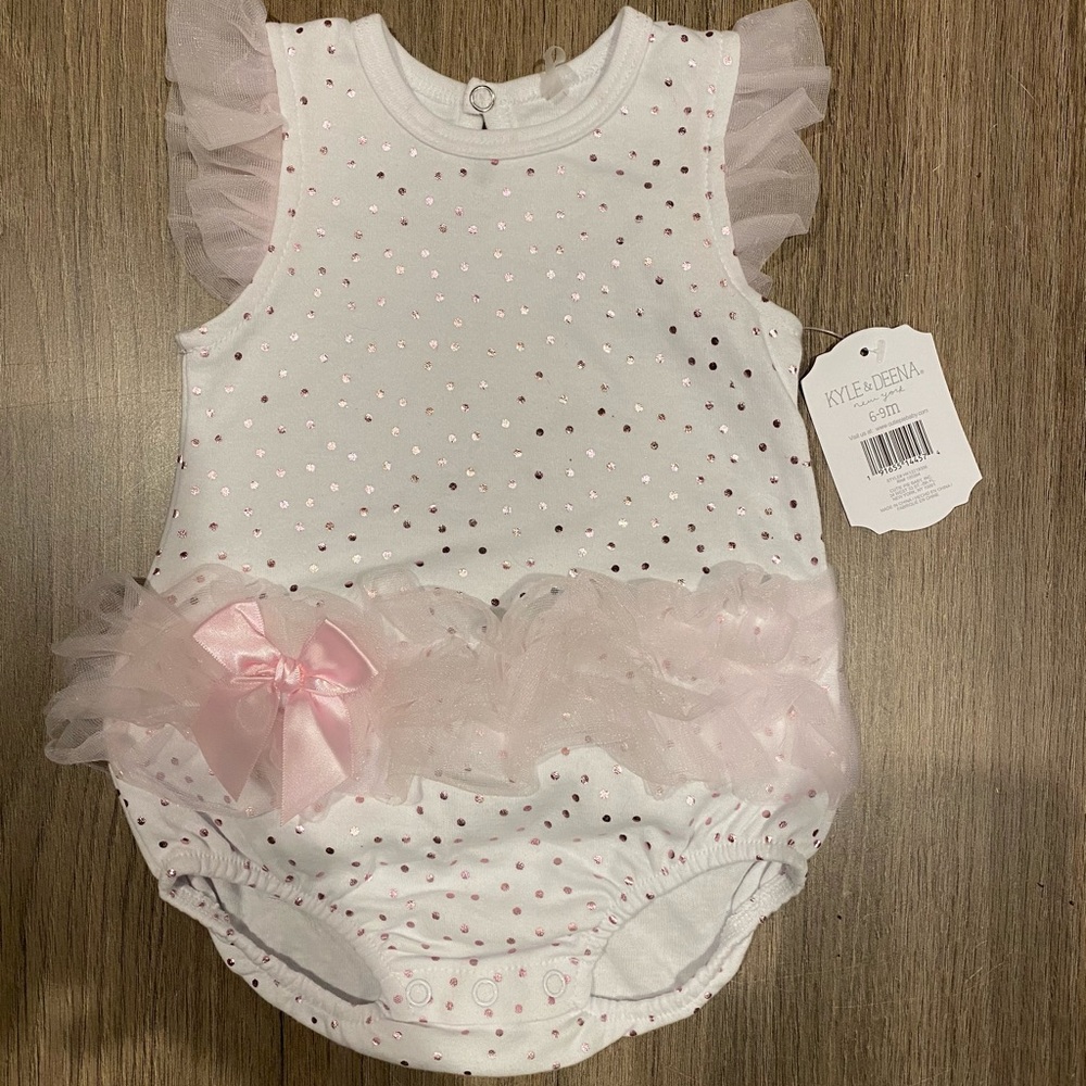 NWT Kyle and Deena body suit 6-9mo